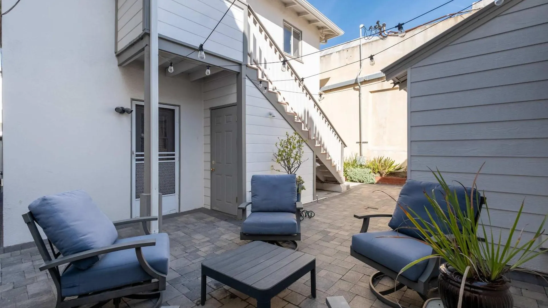 Beachside Apartment With Laundry Ac Patio Hermosa Beach